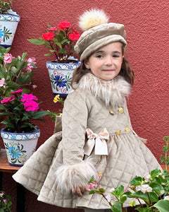In25-17 Camel coat fur details
