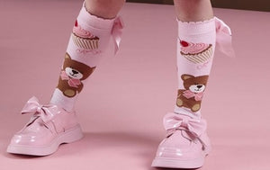 W252914 LEAH
Bear print bow knee high socks