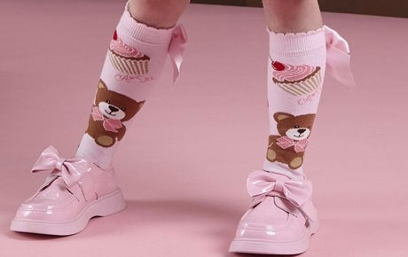 W252914 LEAH
Bear print bow knee high socks