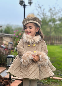 In25-17 Camel coat fur details