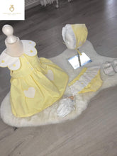 Load image into Gallery viewer, Linen Scallop Heart Jampant Set with Bonnet LEMON